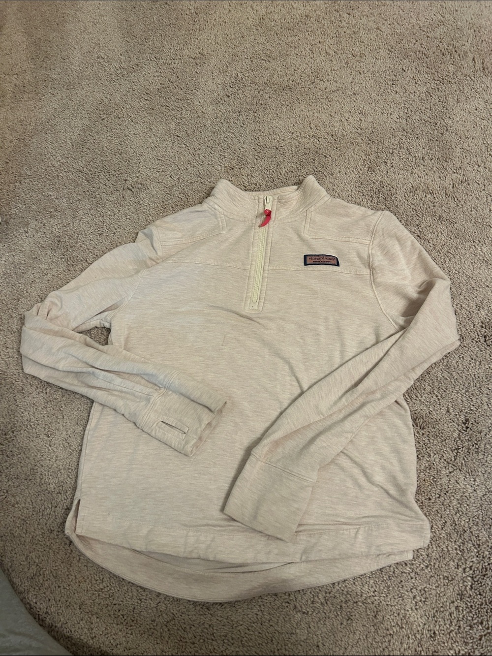 Vineyard Vines Men's Cream Half-Zip Pullover with Red Zip Pull